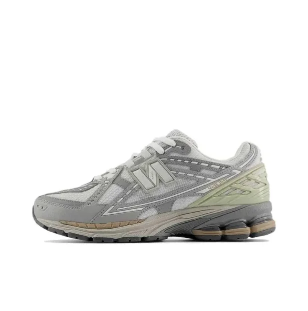 New Balance 2002R Gr