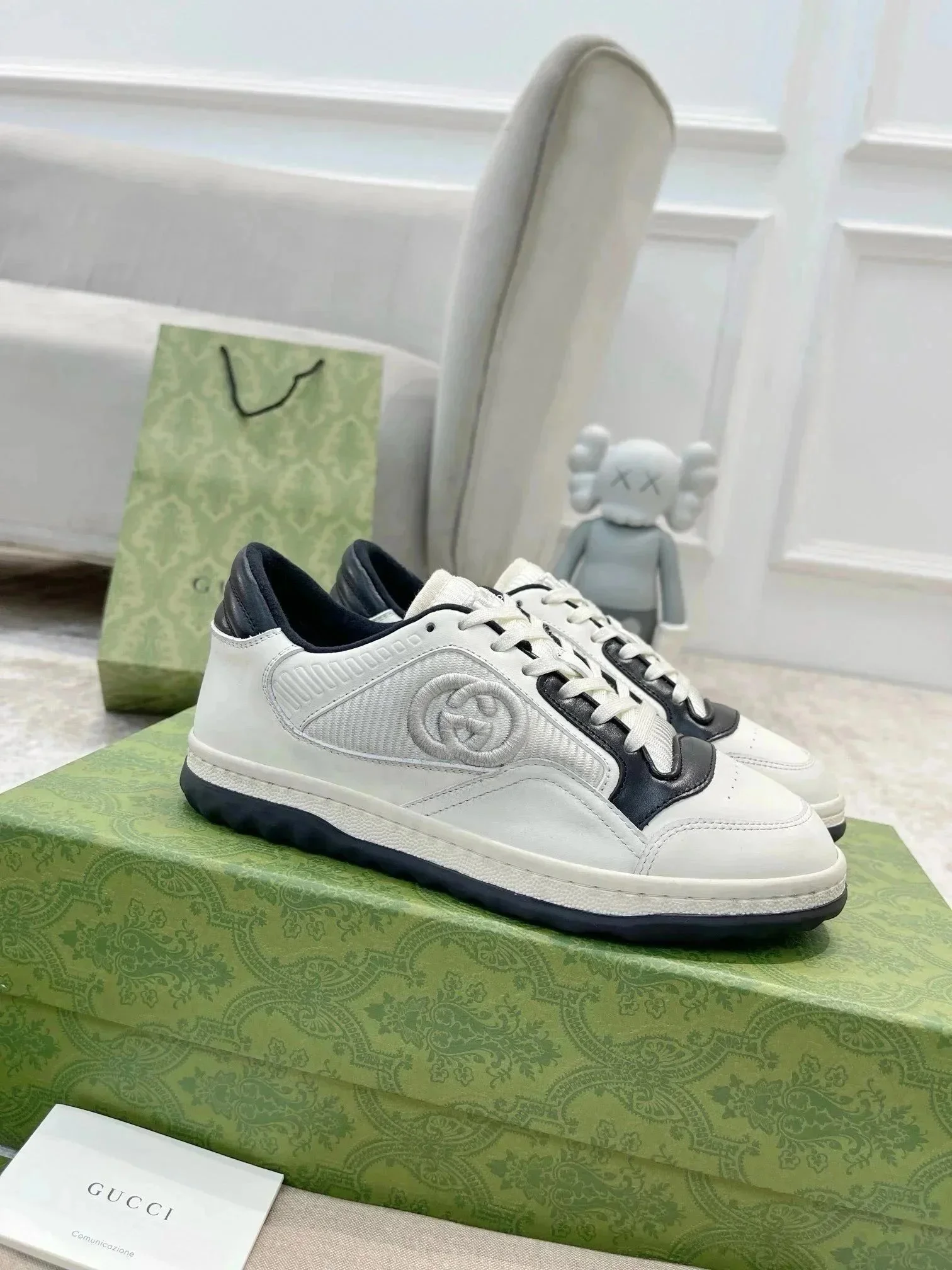 Gucci White and Blac