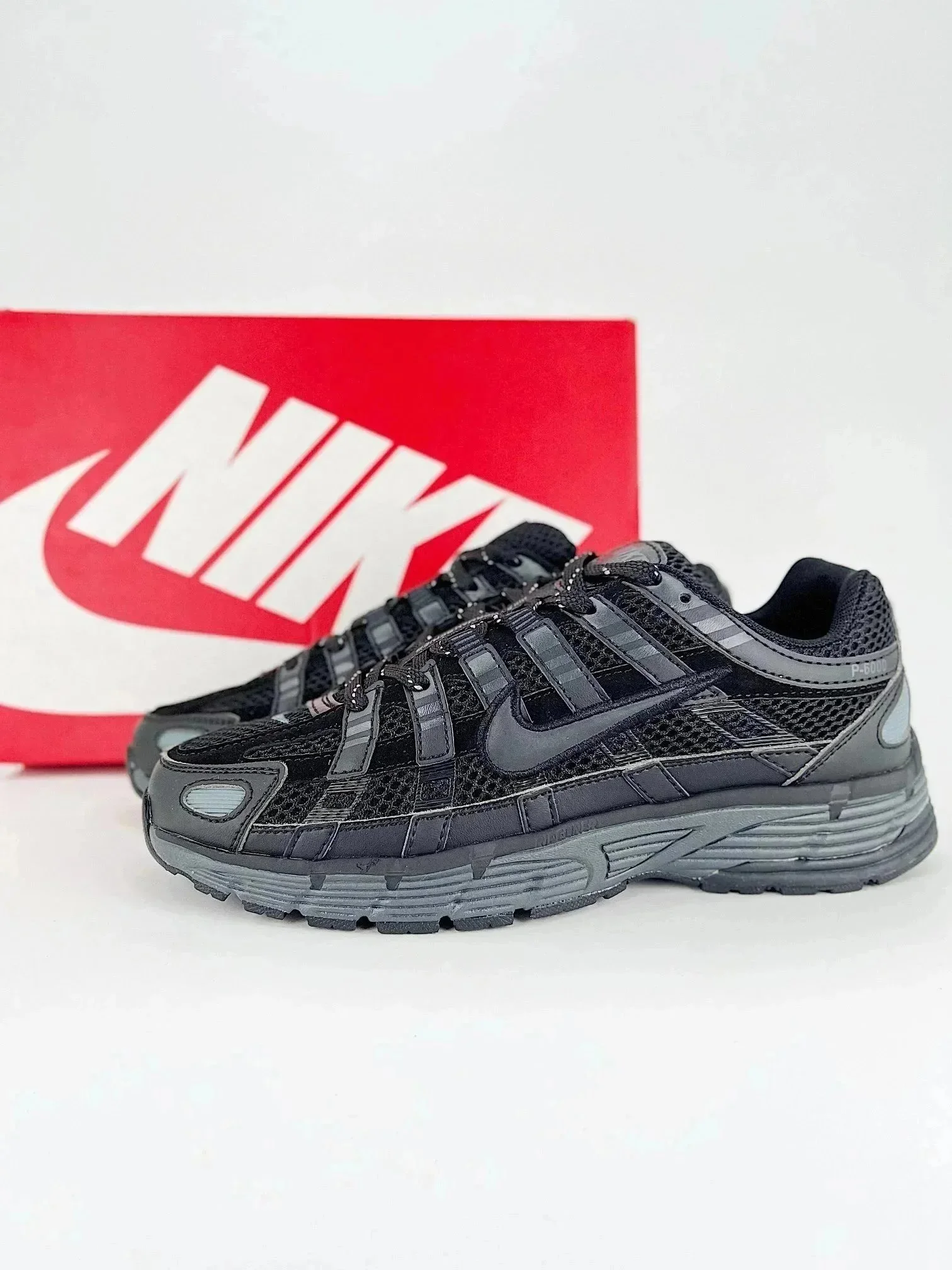 Nike P-6000 Black Sn