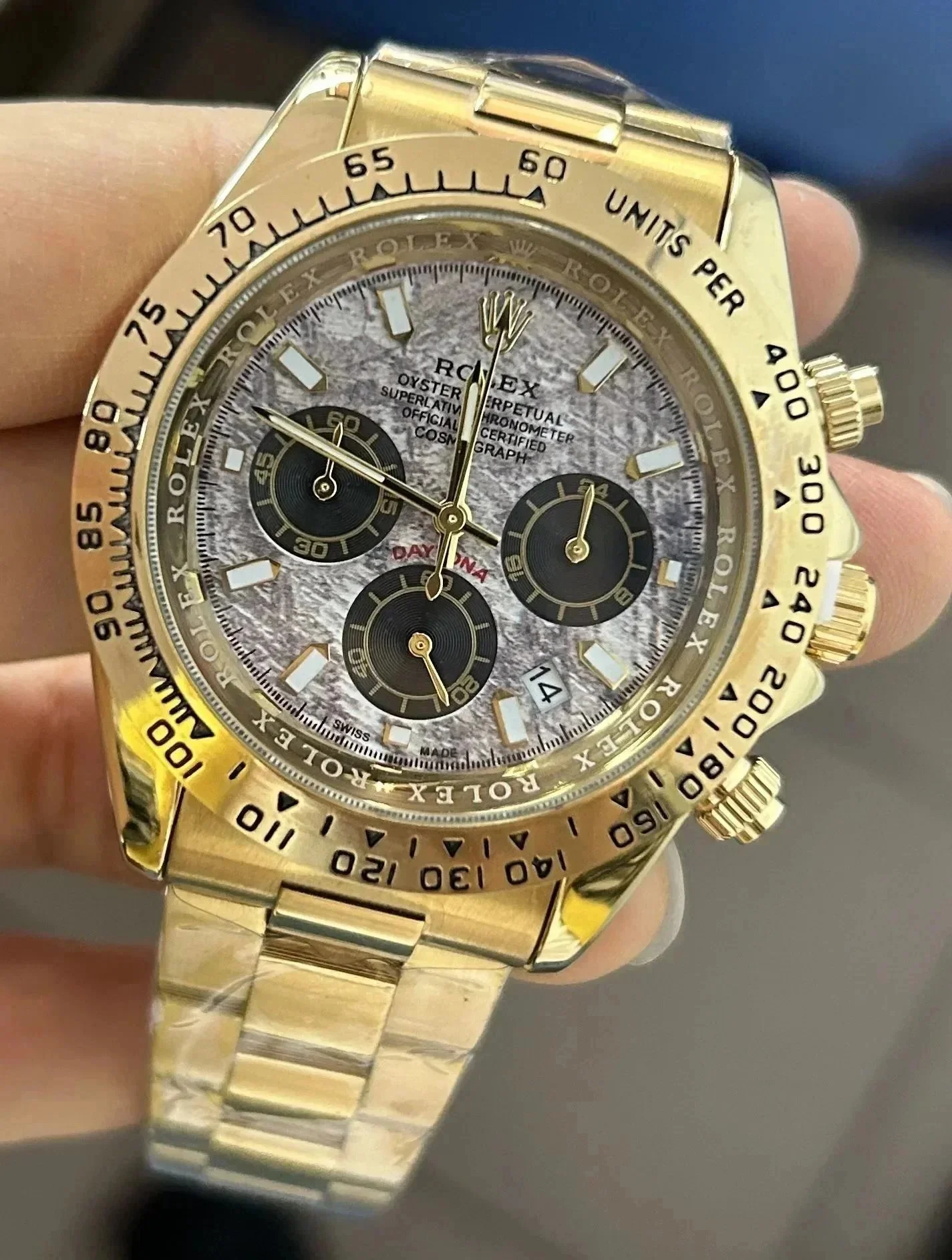 Rolex Daytona Gold W