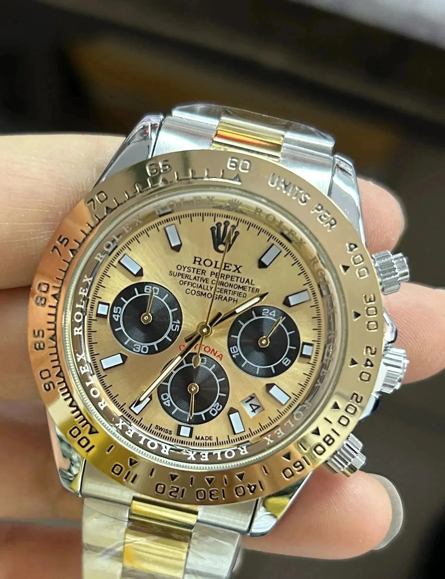 Rolex Daytona Gold W