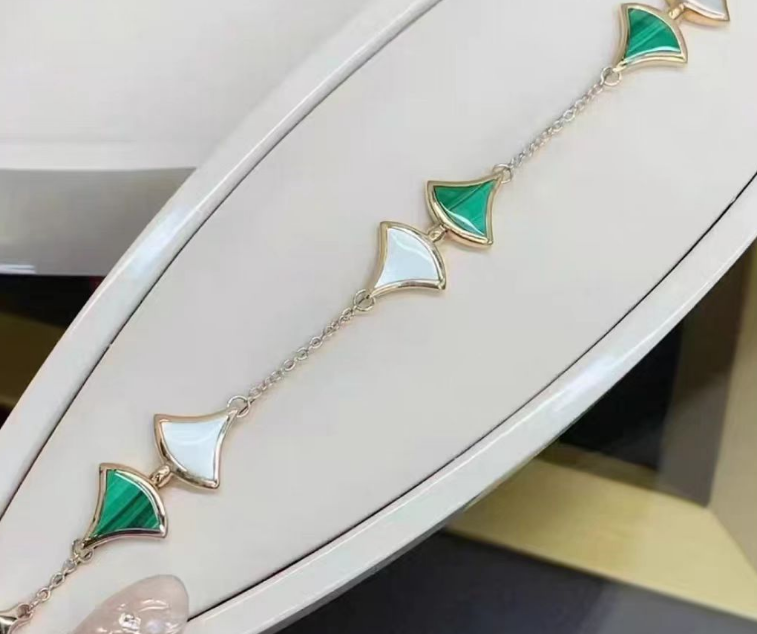 Delicate Minimalist Earrings & Necklace Set photo 4