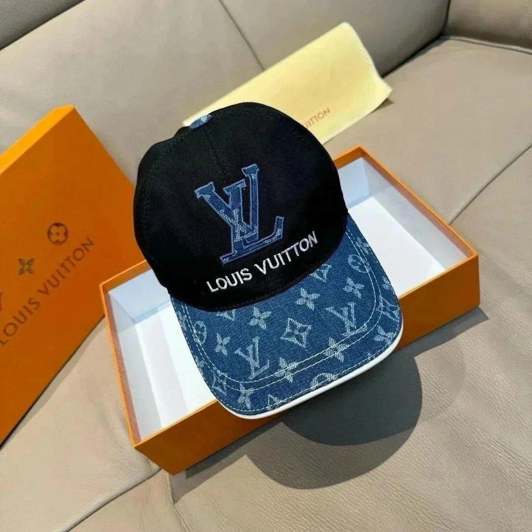 Louis Vuitton Black 