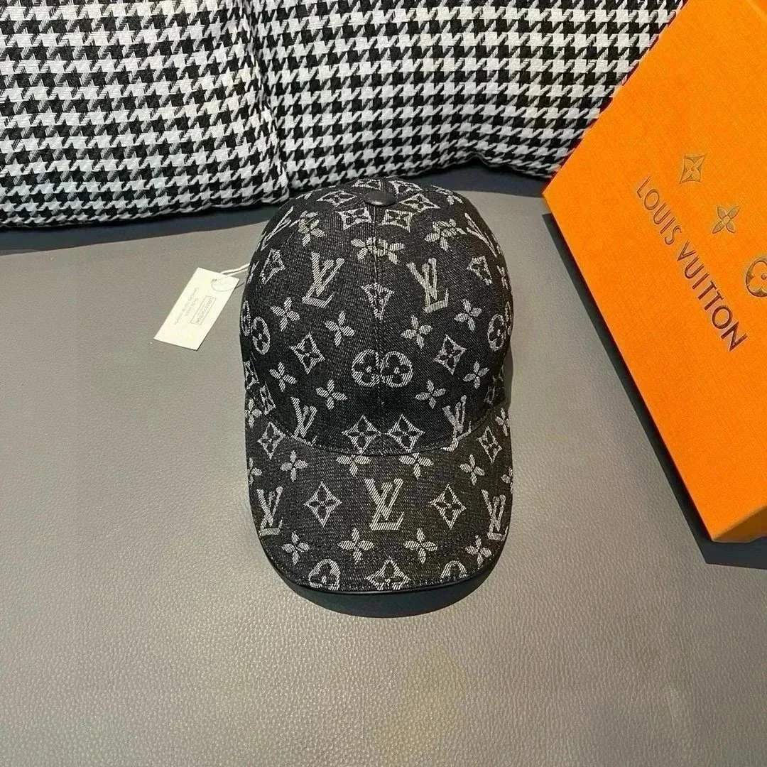 Louis Vuitton Black 