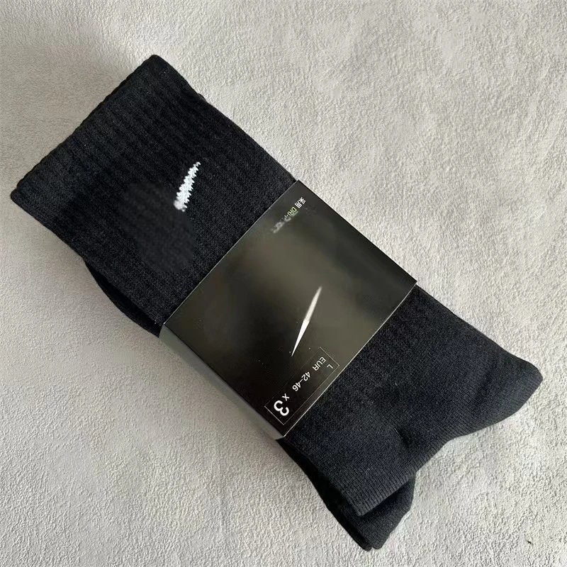 Men's and Women's Socks photo 8