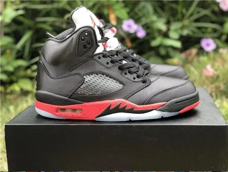 Air Jordan 5 Black R
