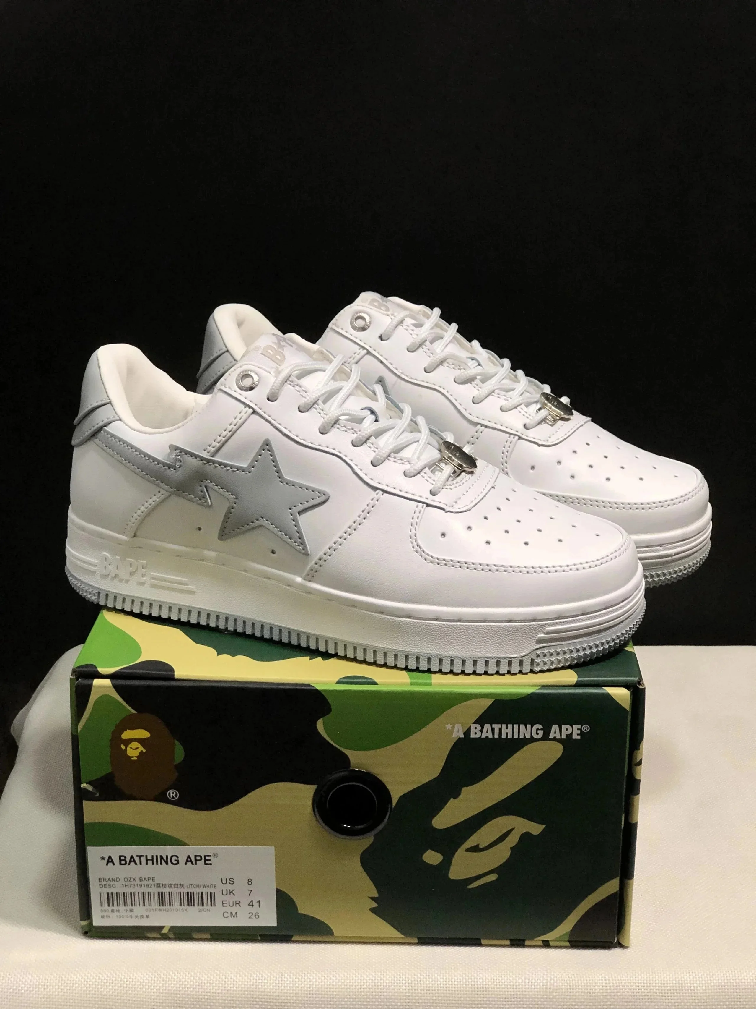 A BATHING APE White 