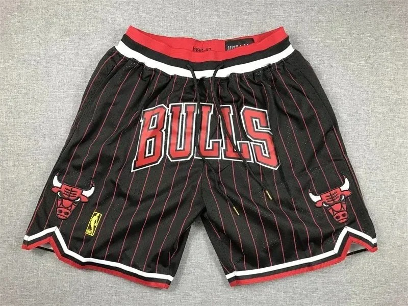 Mitchell & Ness Chic
