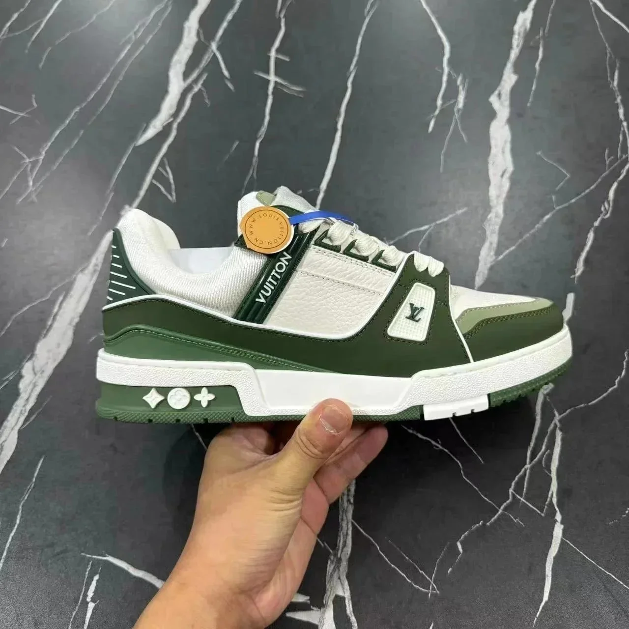 Louis Vuitton Traine