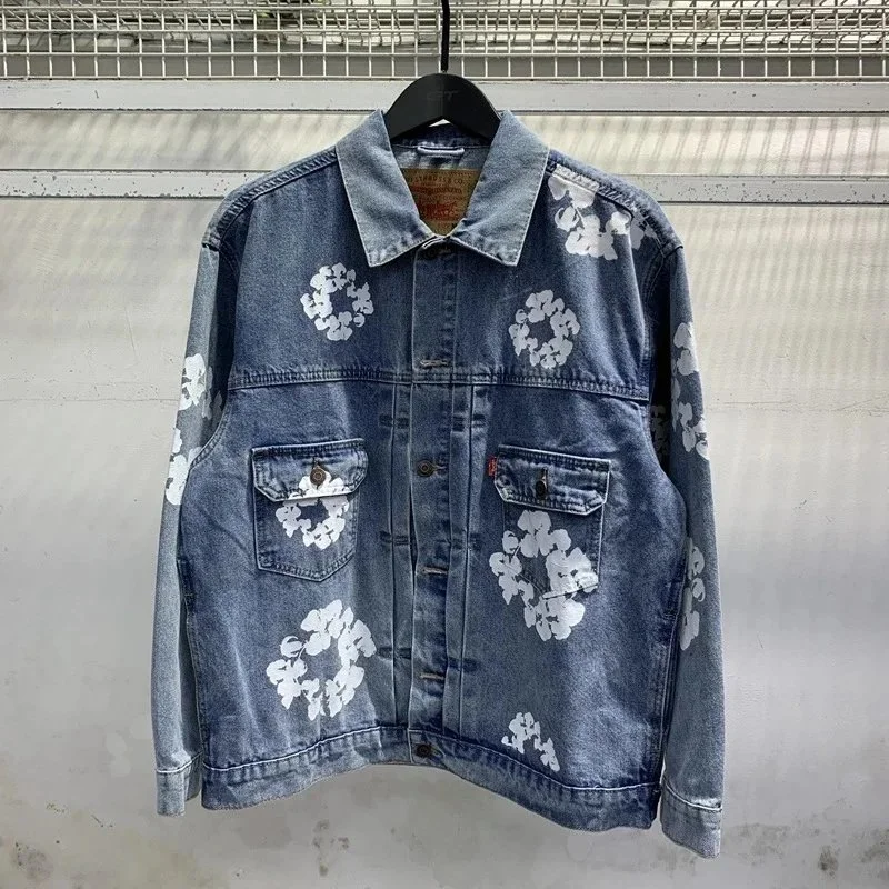 Levi's White Floral 