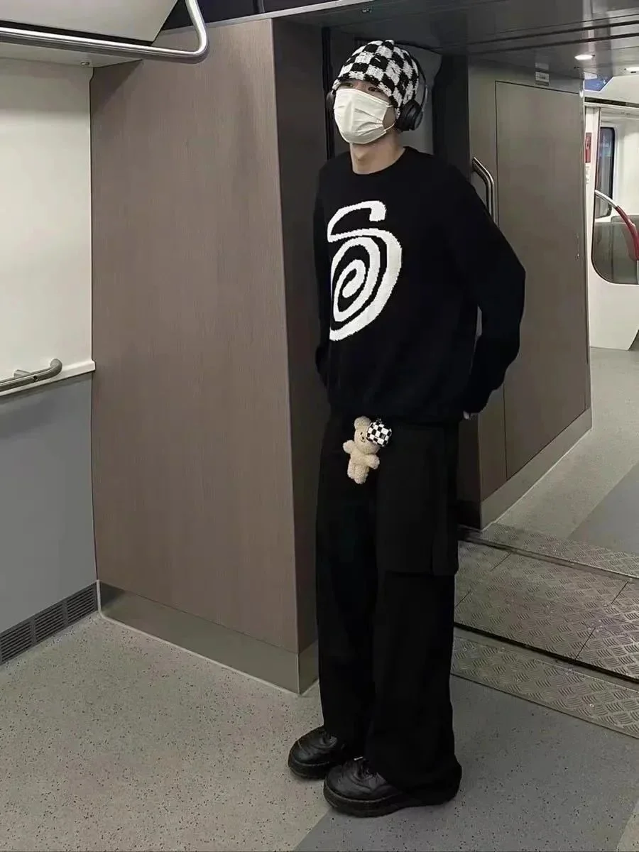 Supreme Black Sweate