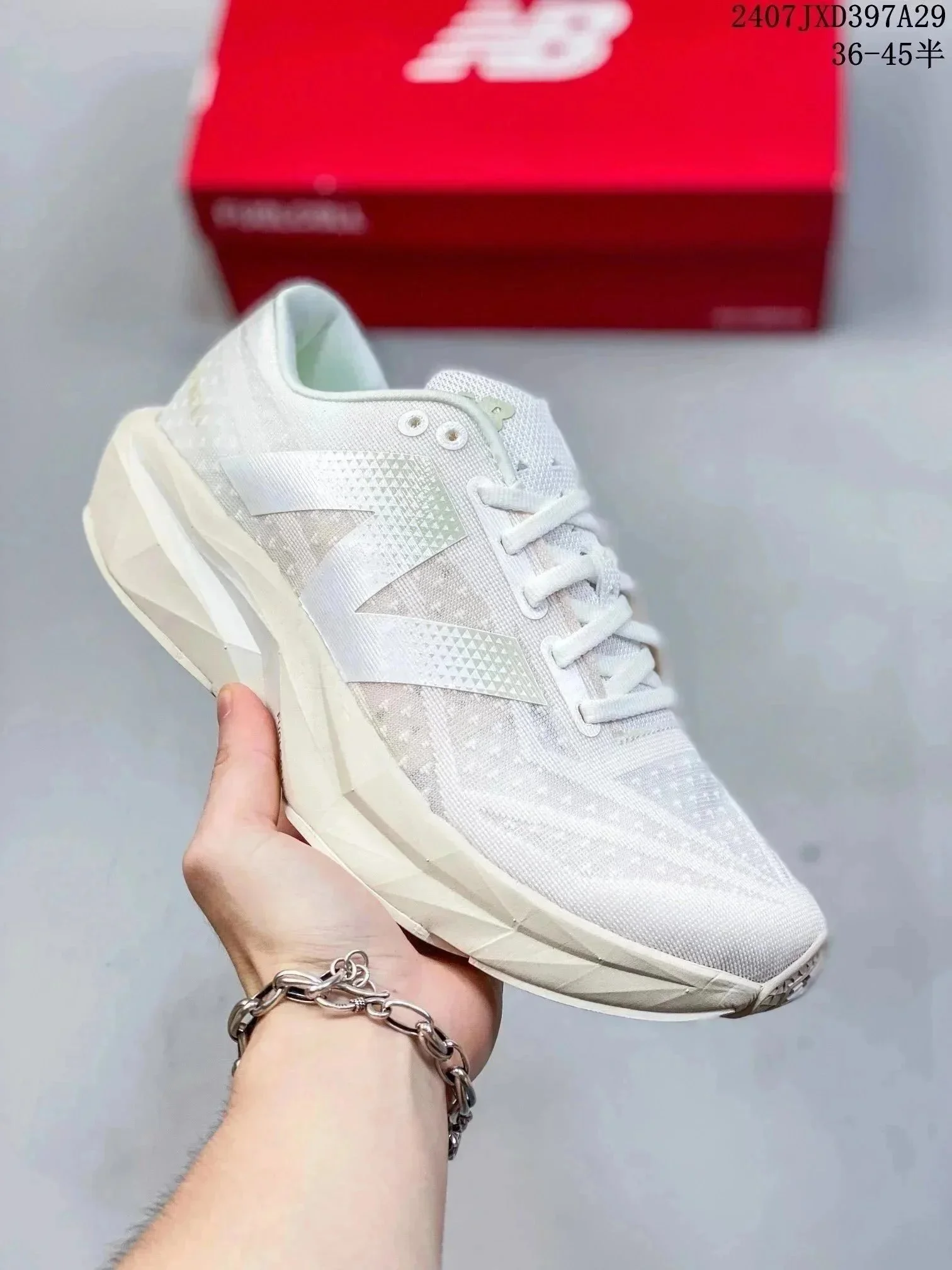 New Balance 580 Whit