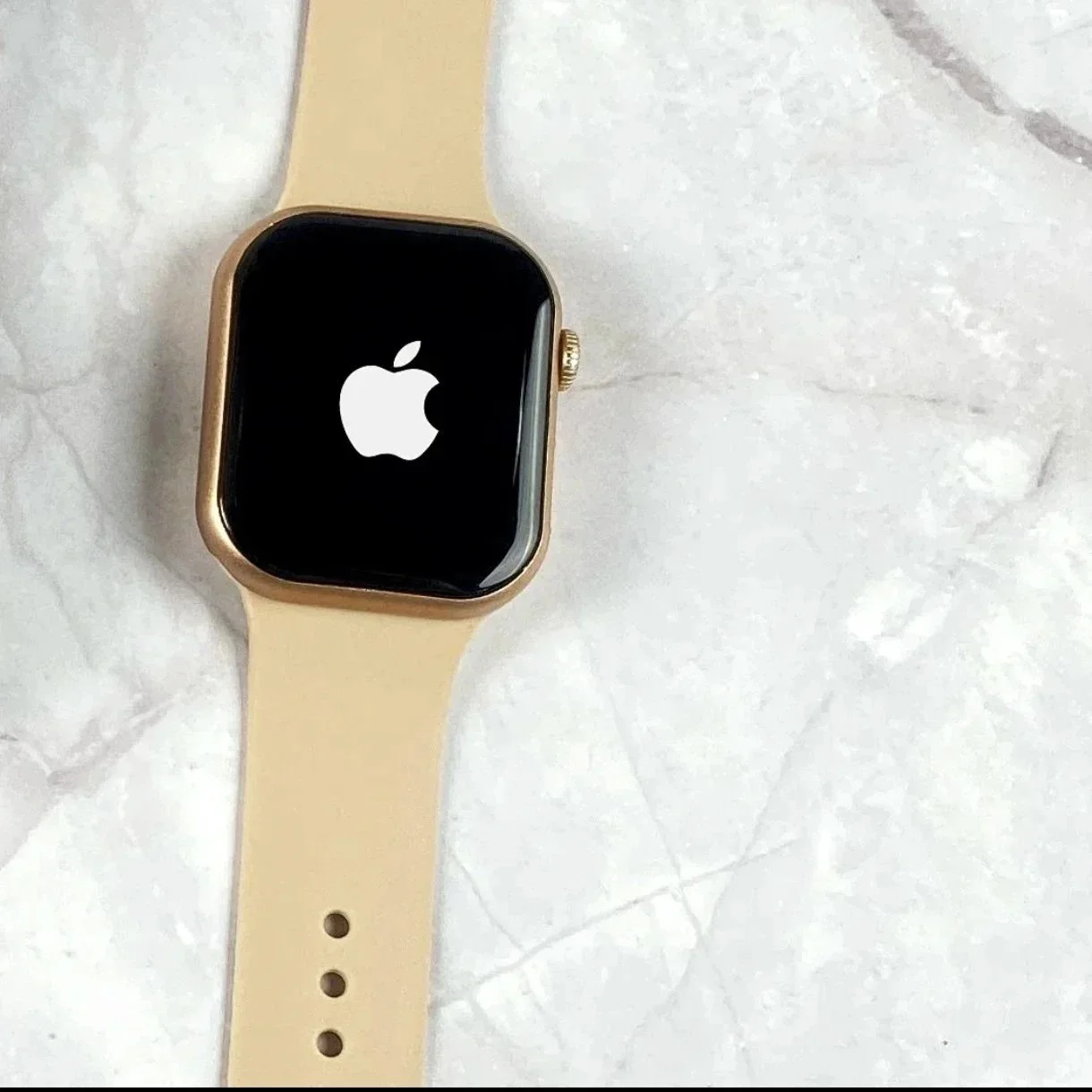 Apple Watch Series 8 Beige Watch