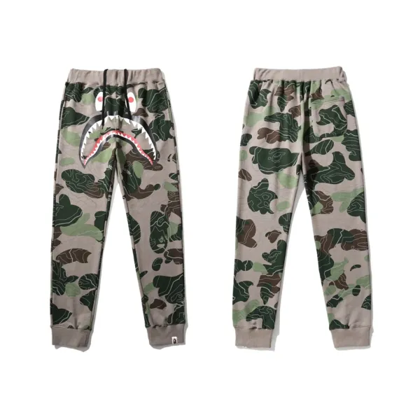 A Bathing Ape Shark Head Print Sweatpants Black / Gold - 12