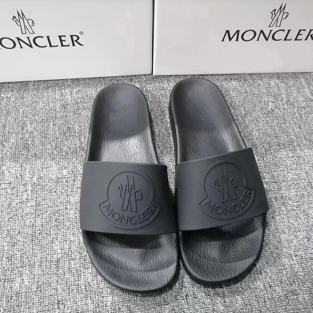 Fashion sandals and slippers photo 2