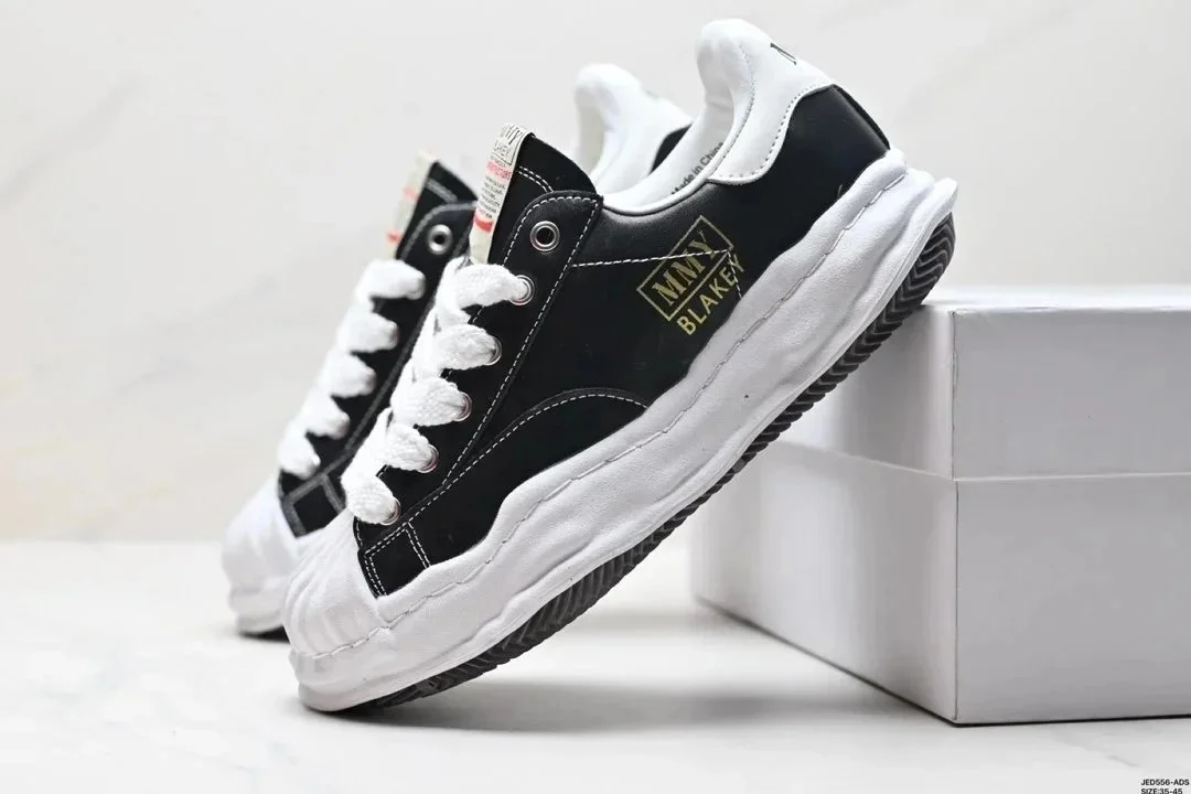 Maison Margiela Blac