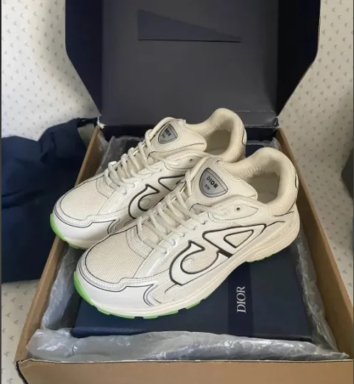 Dior Oblique White S