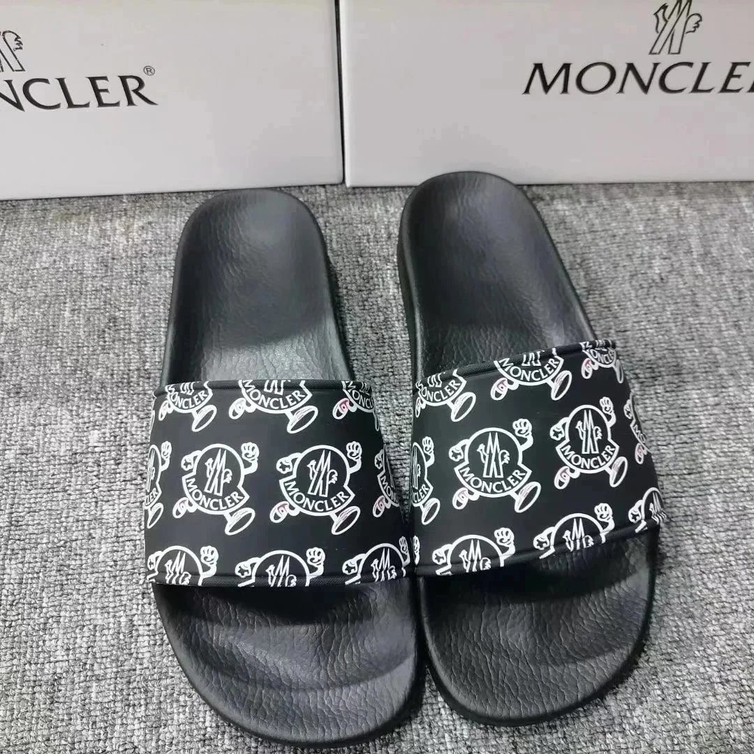 Fashion sandals and slippers photo 3
