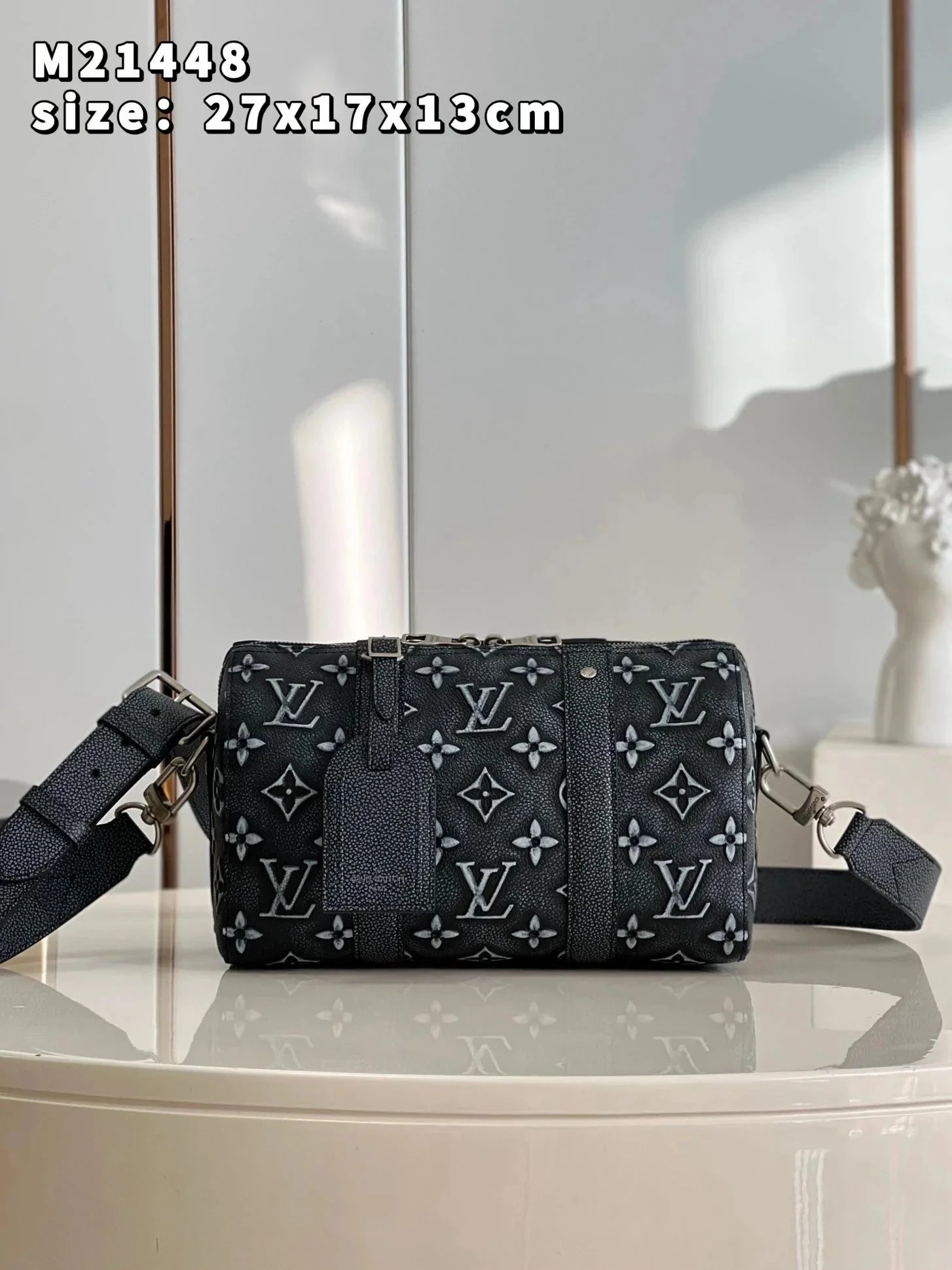 City Keepall Bag photo 5