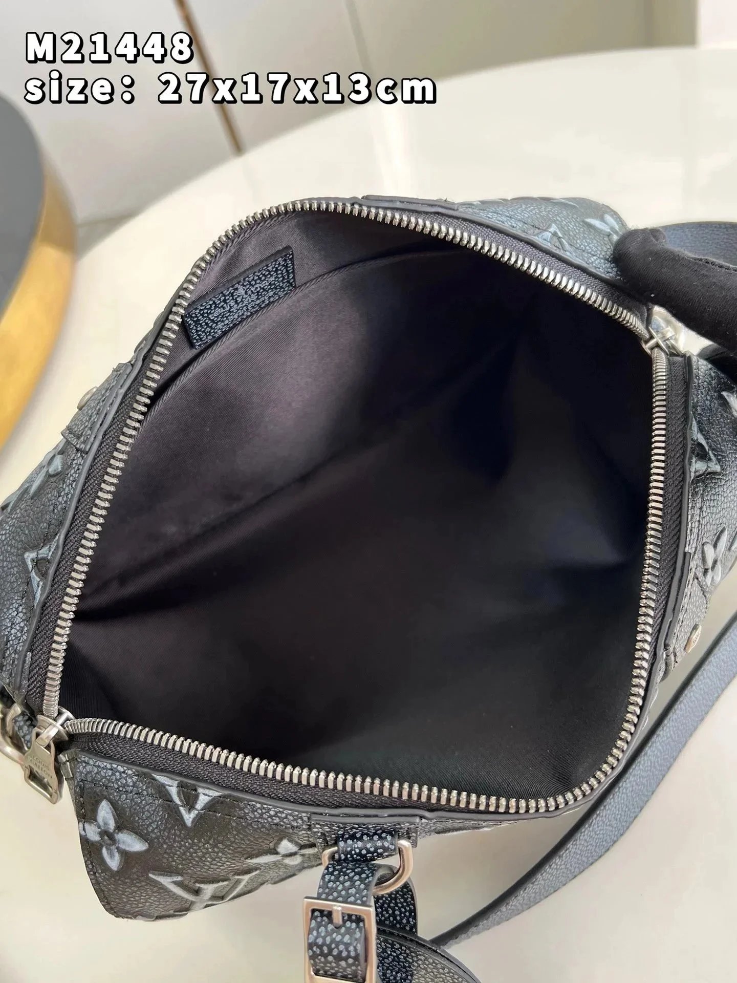City Keepall Bag photo 6