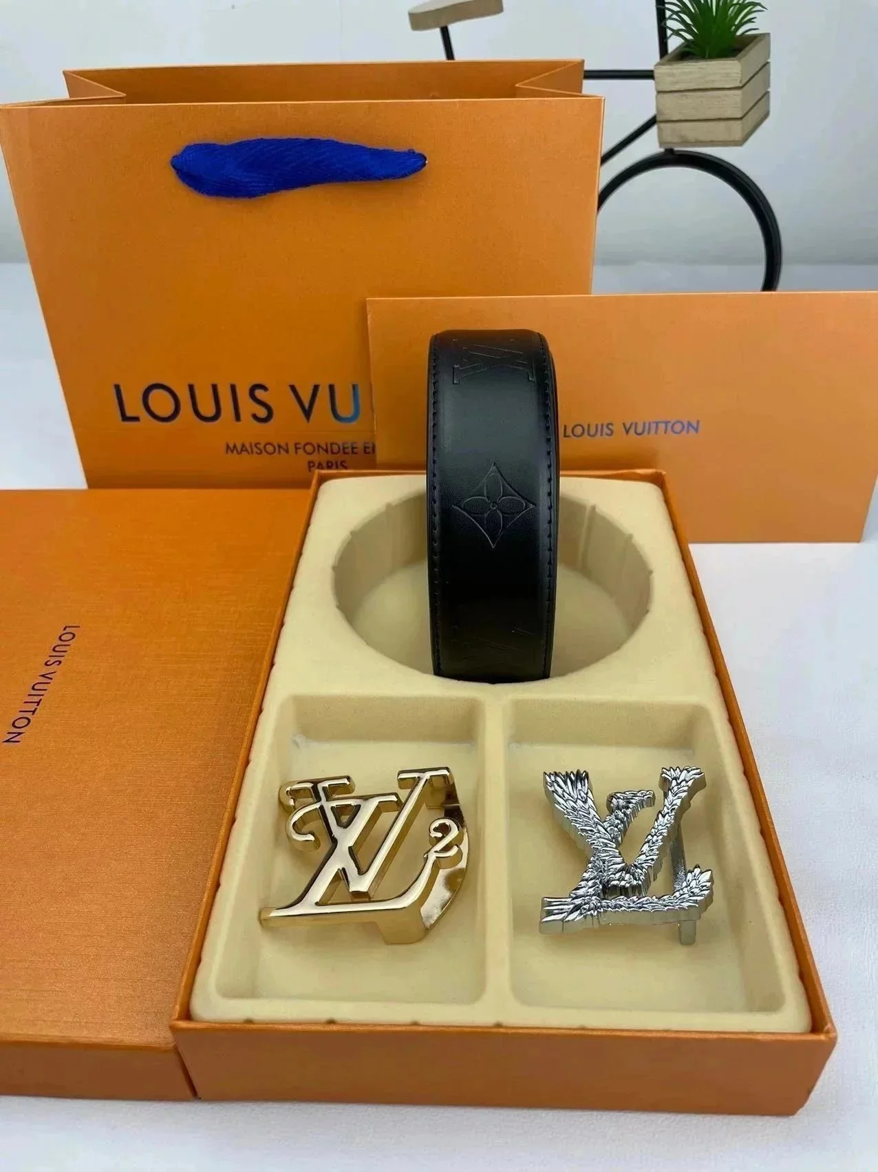 Louis Vuitton Black 