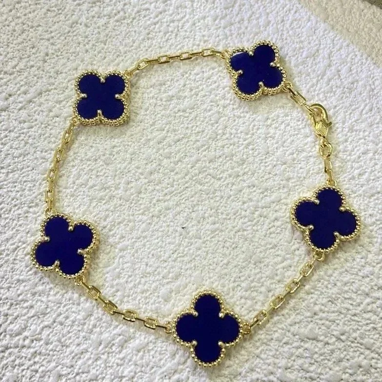 Van Cleef & Arpels B
