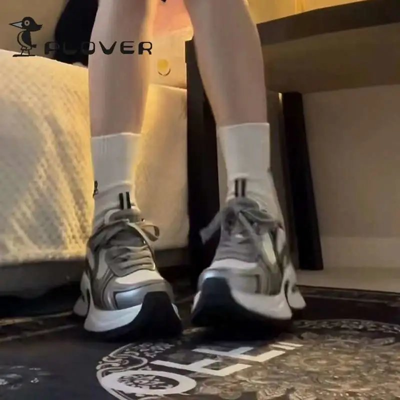 Plover Chunky Sneakers Gray White Sporty Running Shoes