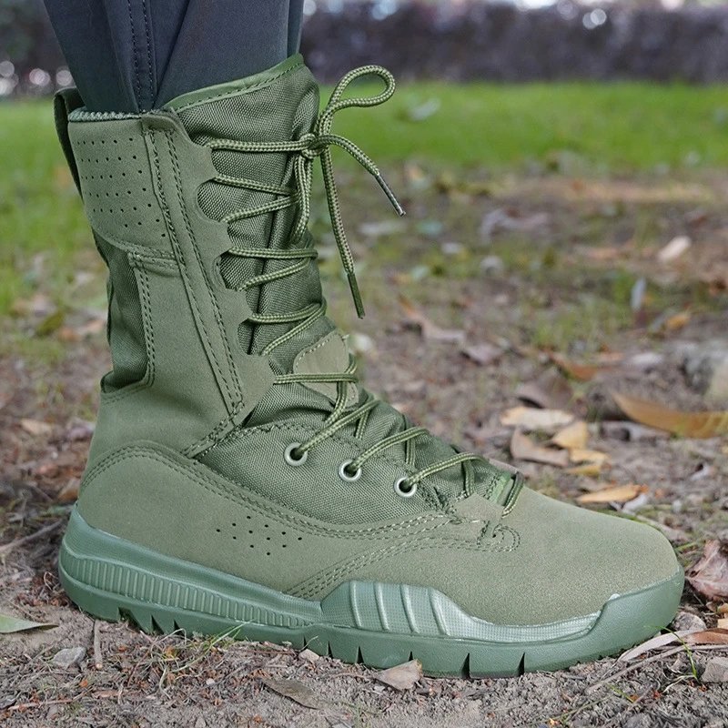 Brown combat training boots photo 5