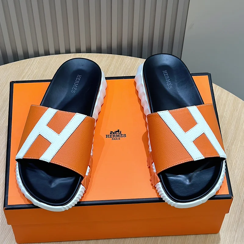 Hermès Orange Slides