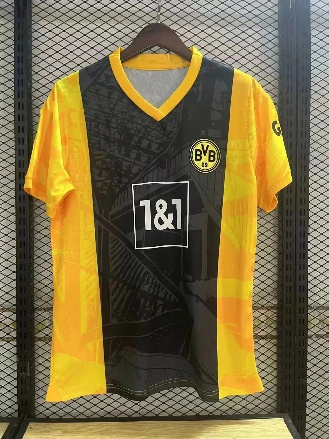 BVB 09 Yellow Jersey