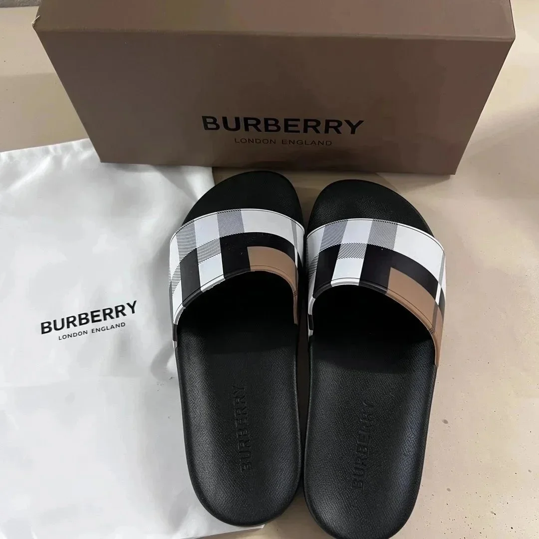 Burberry Black Slide