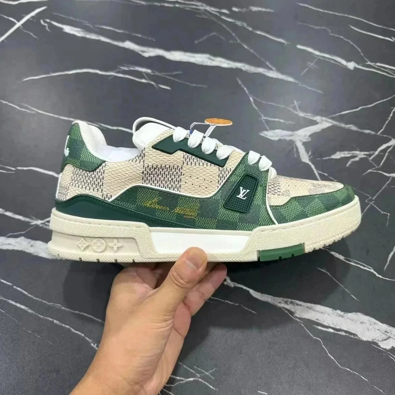 Louis Vuitton Traine