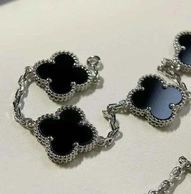 Women's Five Flower Bracelet photo 8
