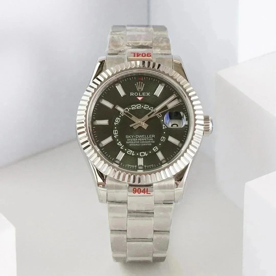 Steel Strap Waterproof Luminous Watch photo 3