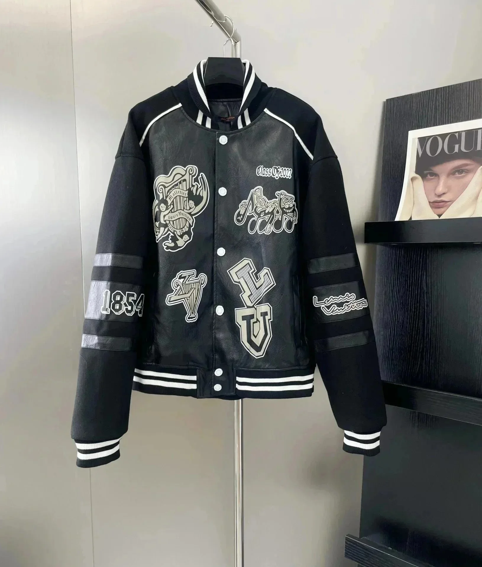 Louis Vuitton Black 