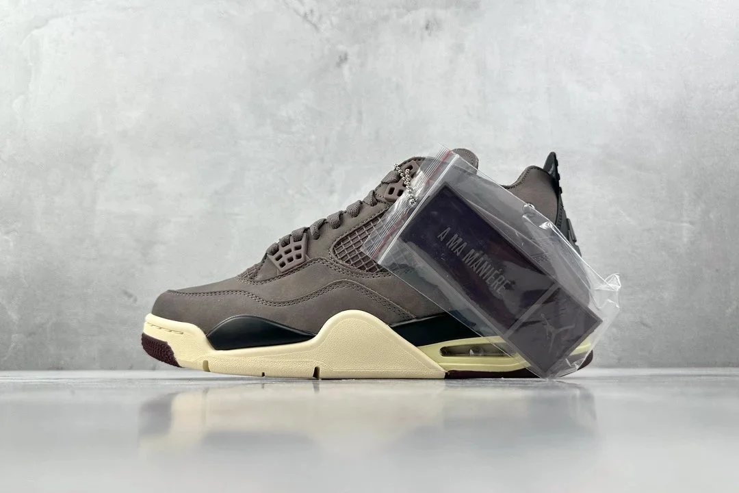 AJ4 Wine Red DV6773-220 (40-47.5)