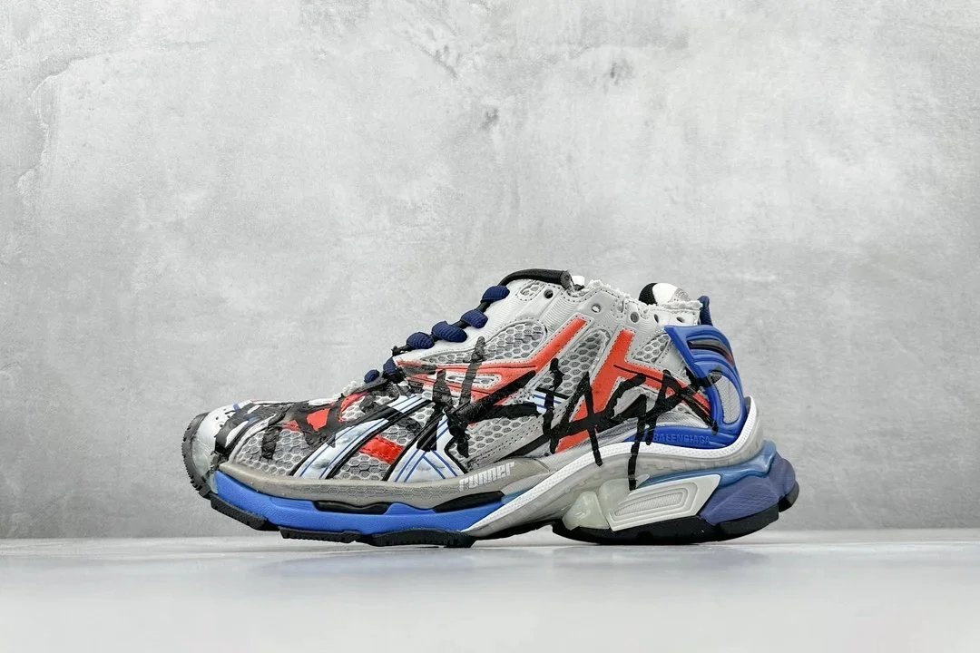 7.0 Blue Black Graffiti