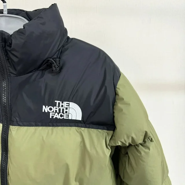 The North Face Down Jackets 1996 hooded color-block puffer product detail image 44