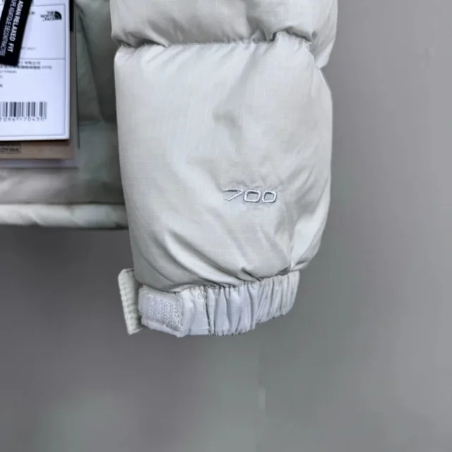 The North Face Down Jackets 1996 hooded color-block puffer product detail image 87