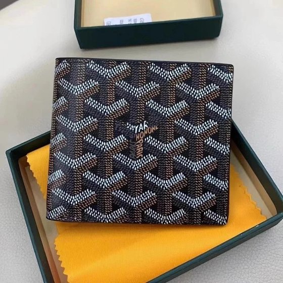 Wallet with European and American style genuine leather and multiple card slots