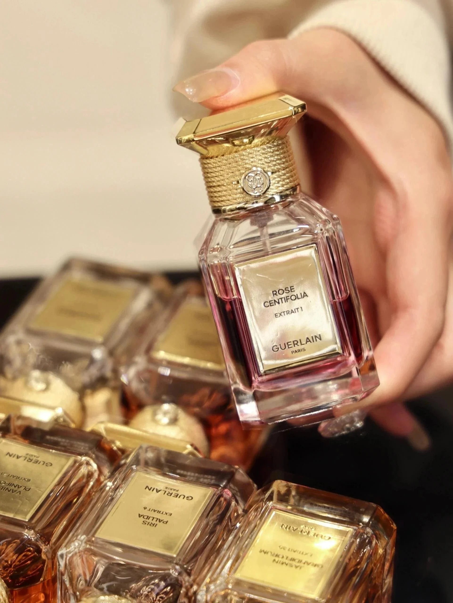 【 Exclusive for old fans 】 The more you smell, the more you get drunk!! Jiaojia Art Salon Digital essence Extraits essence Vanilla Iris Rose Jasmine Lingling Fragrance Bean essence perfume 50ml