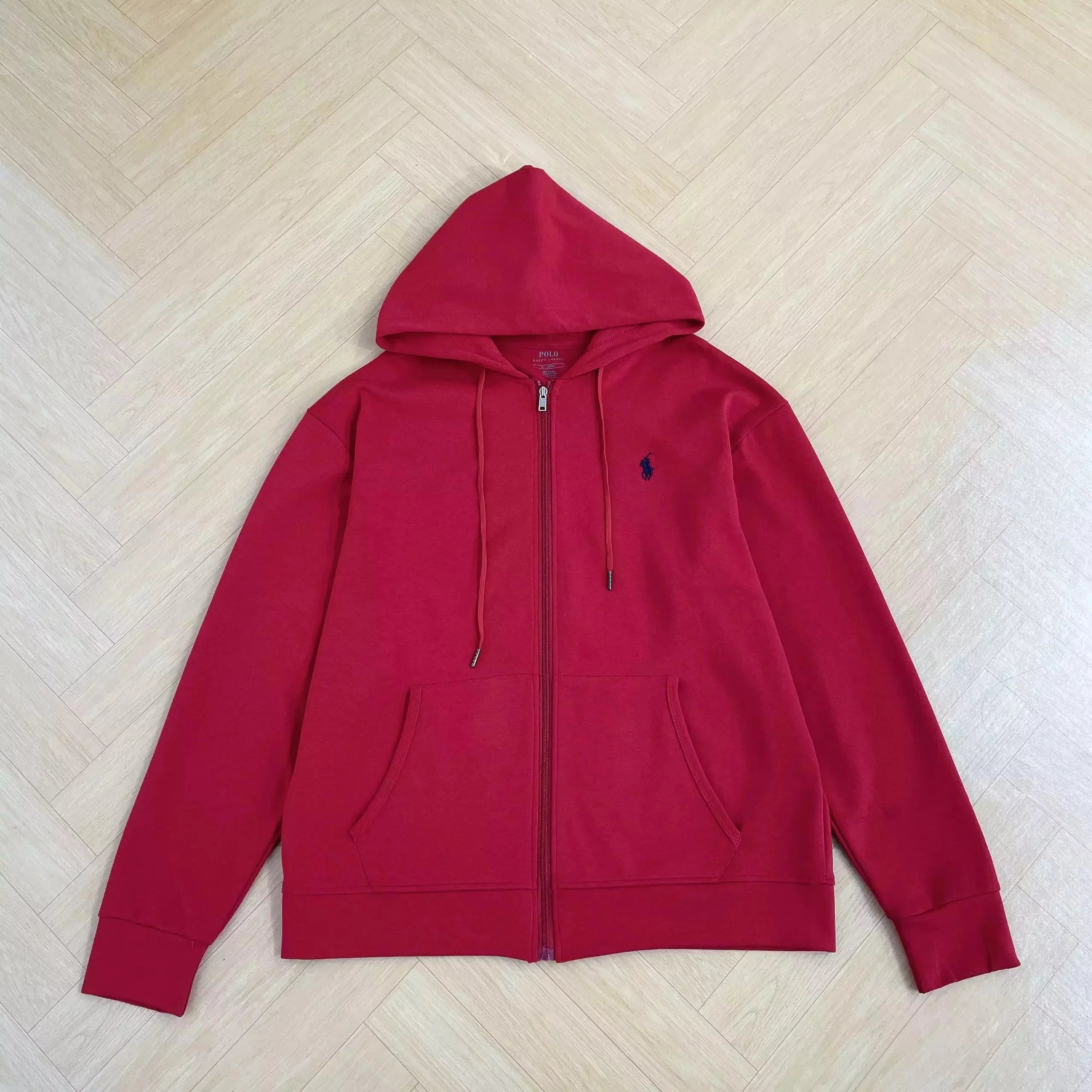 11 Red 002