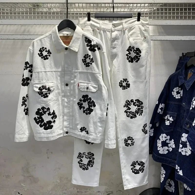 Levi's Denim Jacket and Jeans Set with White Floral Print - 7