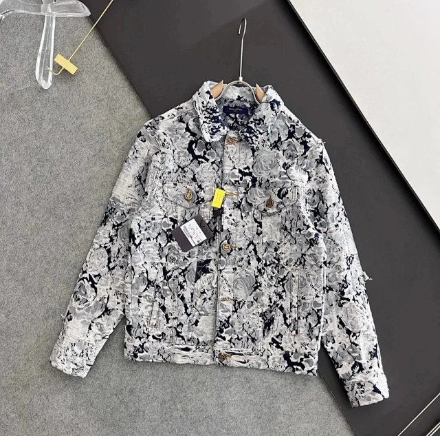 Burberry Denim Jacket: seller detail photo 4