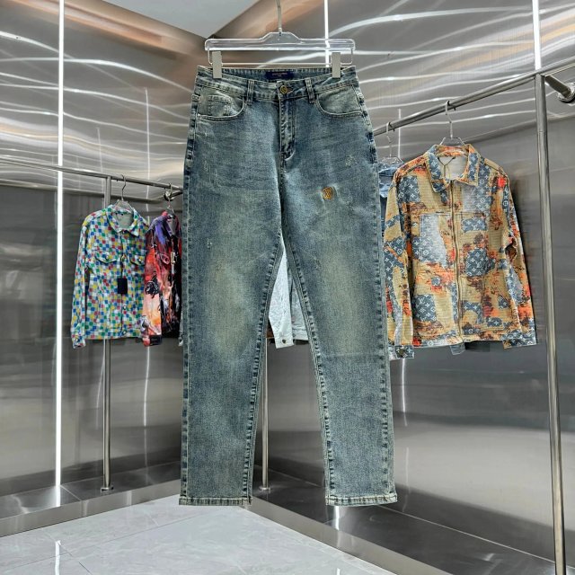 LV Louis Vuitton Jeans: seller detail photo 8