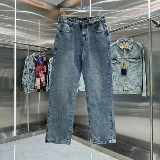 LV Louis Vuitton Jeans: seller detail photo 12