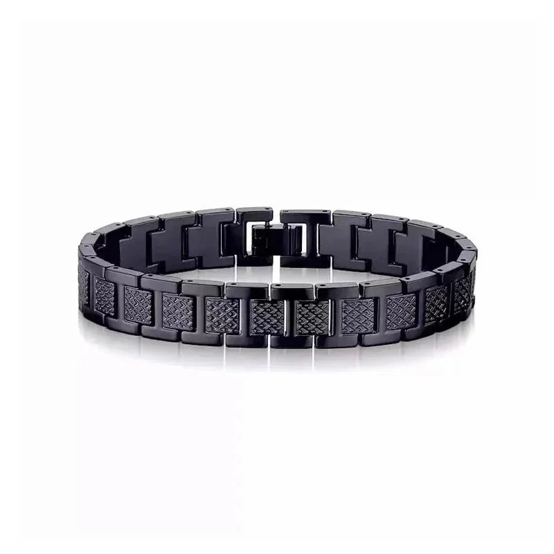3. Black 21cm