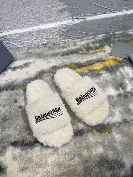 Balenciaga Triple S Furry Slippers Black - 12