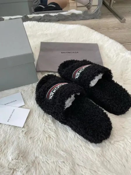 Balenciaga Triple S Furry Slippers Black - 13