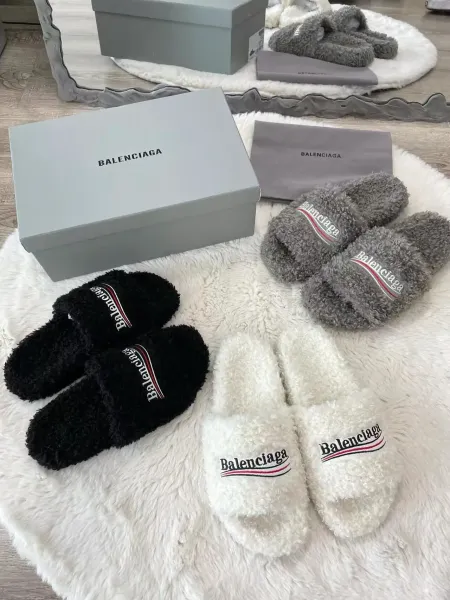 Balenciaga Triple S Furry Slippers Black - 8